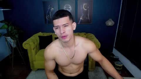 Snapshot of ethan_rodgers chatting on October 11, 10:36 pm ETHAN RODGERS online show from October 11, 10:36 pm