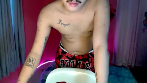 Snapshot of ethan_uwuxx chatting on October 9, 12:15 am DAVE online show from October 9, 12:15 am