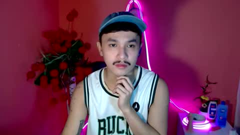 Snapshot of ethan_uwuxx chatting on October 14, 4:52 am DAVE online show from October 14, 4:52 am