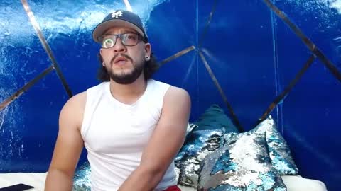 ethan w7 online show from October 5, 1:09 am