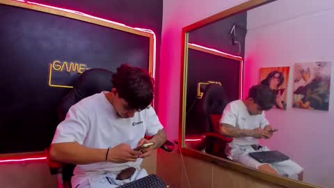 Ethan online show from November 9, 3:54 am