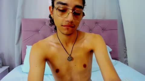 ethanblackwoodd online show from February 3, 8:36 pm