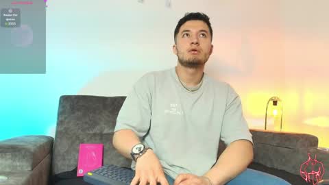 ethanconnor_ online show from May 15, 12:46 pm