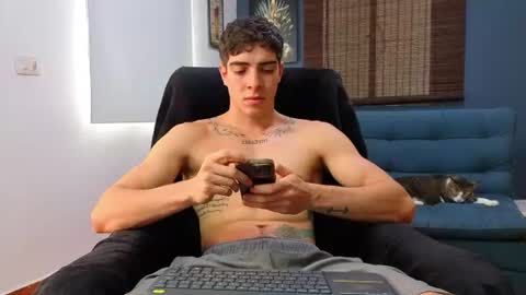 ethangreey1 online show from June 19, 3:39 pm