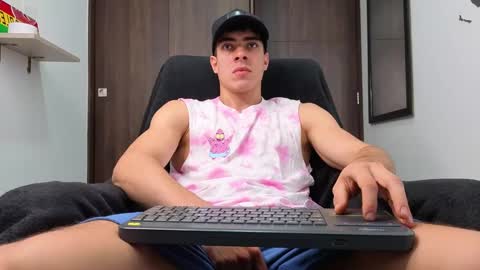 Snapshot of ethangreey1 chatting on September 26, 2:37 pm ethangreey1 online show from September 26, 2:37 pm
