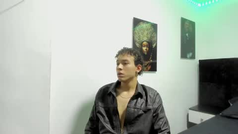 ethannsmith0 online show from October 17, 11:53 pm