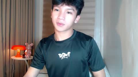 Rey online show from March 1, 4:06 pm