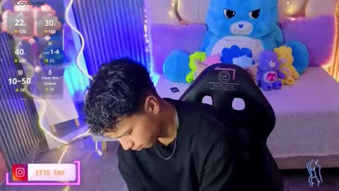 ette online show from March 13, 3:58 am