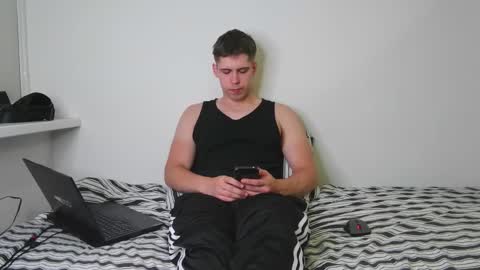 Snapshot of europeanjock chatting on September 11, 8:19 pm europeanjock online show from September 11, 8:19 pm