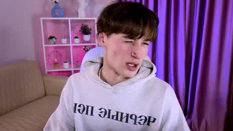 Evan online show from March 14, 9:22 pm