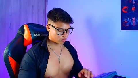 EVAN GREY online show from November 5, 3:30 am