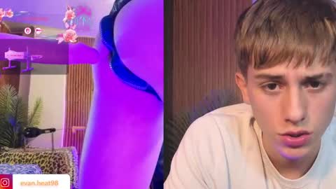 evan_tay online show from May 11, 3:19 am