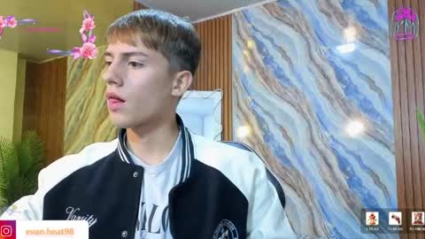 evan_tay online show from May 13, 3:03 am