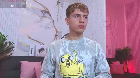 evan_tay online show from May 2, 3:42 am