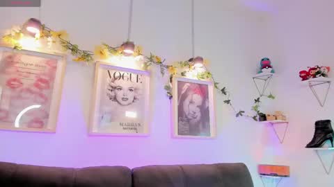 Evan voss  help me get 200 likesindependent model online show from April 23, 3:47 pm