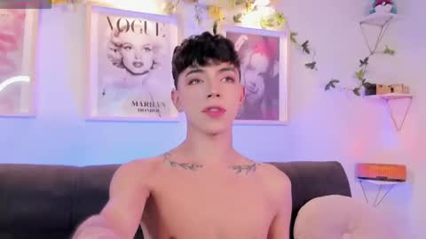 Evan voss  help me get 200 likesindependent model online show from April 30, 7:54 pm