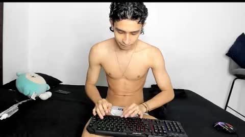 Evans collins24 online show from January 8, 11:21 pm