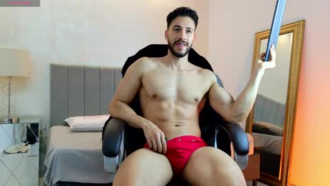 E V A N S online show from April 17, 12:46 am