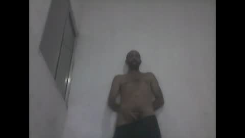 Snapshot of everaldosantos chatting on March 11, 12:54 am everaldosantos online show from March 11, 12:54 am