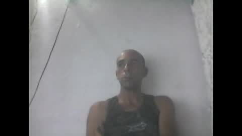 Snapshot of everaldosantos chatting on December 10, 1:40 am everaldosantos online show from December 10, 1:40 am