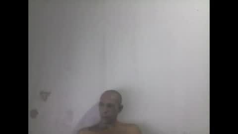 Snapshot of everaldosantos chatting on December 31, 10:34 pm everaldosantos online show from December 31, 10:34 pm