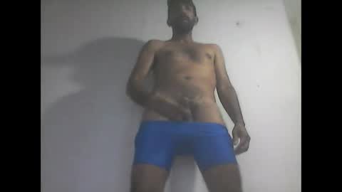 Snapshot of everaldosantos chatting on February 9, 12:29 am everaldosantos online show from February 9, 12:29 am