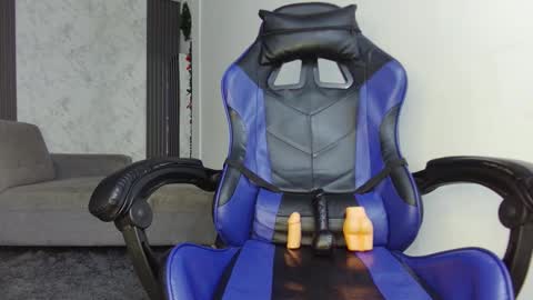 luis online show from November 23, 12:10 am