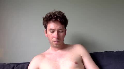 Excuteboy online show from March 10, 9:04 am