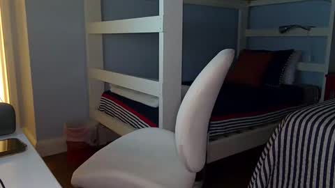 exhibitman69_ldb online show from April 30, 2:18 am