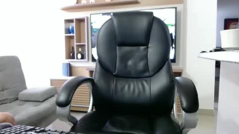 Snapshot of exotic_dude chatting on September 8, 10:42 pm camilo online show from September 8, 10:42 pm