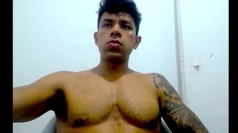 exoticboybigdick online show from January 11, 7:39 pm