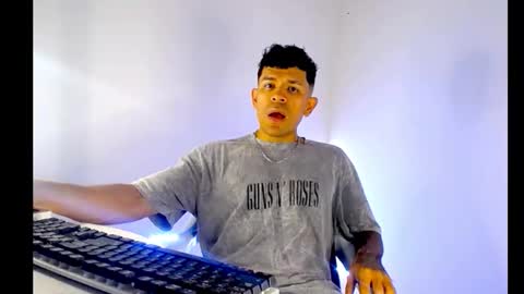 exoticboybigdick online show from January 17, 12:02 am