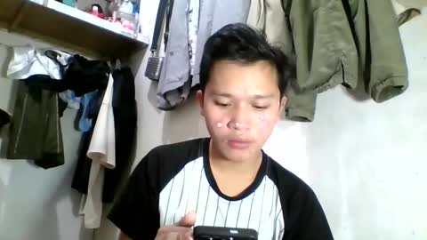 Snapshot of exotichugecock chatting on January 29, 8:40 am Jan online show from January 29, 8:40 am
