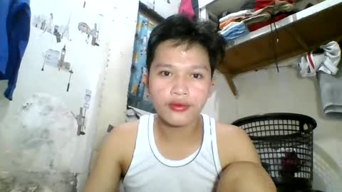 Snapshot of exotichugecock chatting on January 13, 12:30 am Jan online show from January 13, 12:30 am