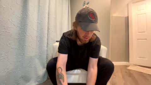 Snapshot of explosive_andyy chatting on October 25, 8:27 am Explosivee andyy online show from October 25, 8:27 am