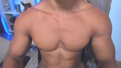 Snapshot of exquisite_gabe chatting on January 18, 12:50 am GABRIEL online show from January 18, 12:50 am