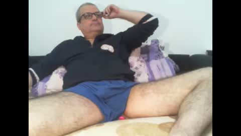 Snapshot of eyes12 chatting on October 27, 6:05 am GEORGE online show from October 27, 6:05 am