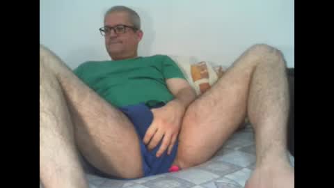 Snapshot of eyes12 chatting on October 21, 11:46 am GEORGE online show from October 21, 11:46 am