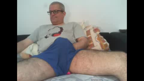 Snapshot of eyes12 chatting on October 20, 11:36 am GEORGE online show from October 20, 11:36 am