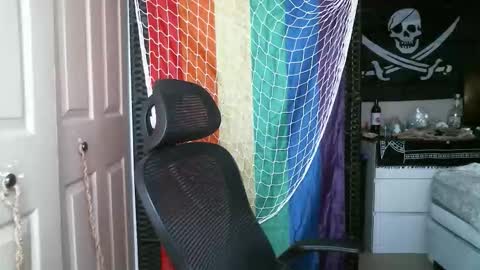 Ezra Naamah online show from February 2, 7:44 pm