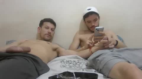 ezzcunha online show from May 2, 4:59 am