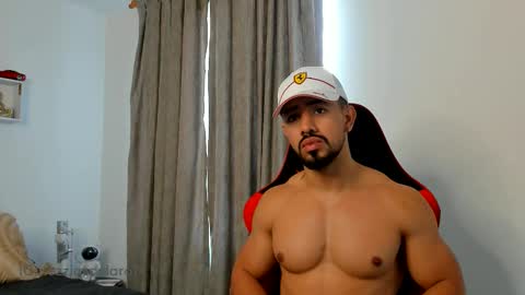 Snapshot of ezzio_scolaro chatting on October 22, 1:48 pm Ezzio Scolaro online show from October 22, 1:48 pm