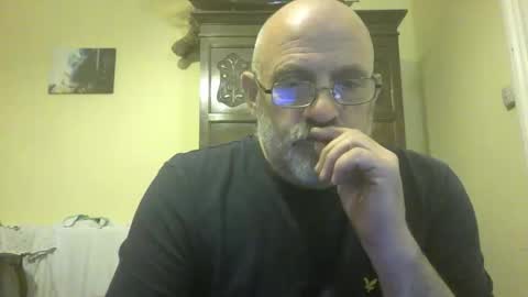 f1zzeek online show from April 26, 10:39 pm