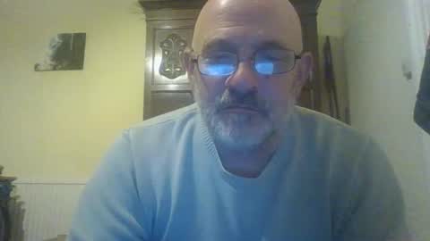 f1zzeek online show from April 30, 10:47 pm