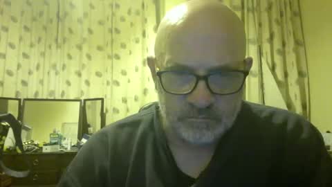 f1zzeek online show from May 18, 10:36 pm