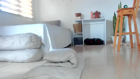 -  A N D E R online show from April 11, 7:50 pm