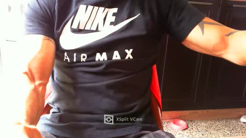 Snapshot of fabxxxl chatting on October 12, 9:25 am fabxxxl online show from October 12, 9:25 am