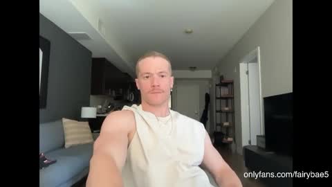Travis online show from April 24, 7:49 pm