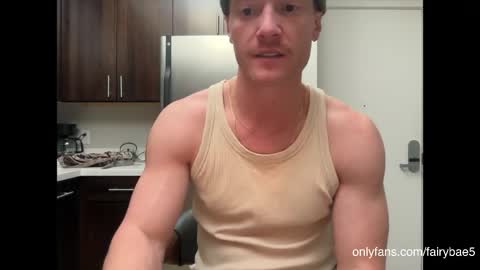 Travis online show from May 7, 3:39 am