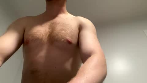 Snapshot of faizerback chatting on October 3, 2:05 am so horny make me cum online show from October 3, 2:05 am